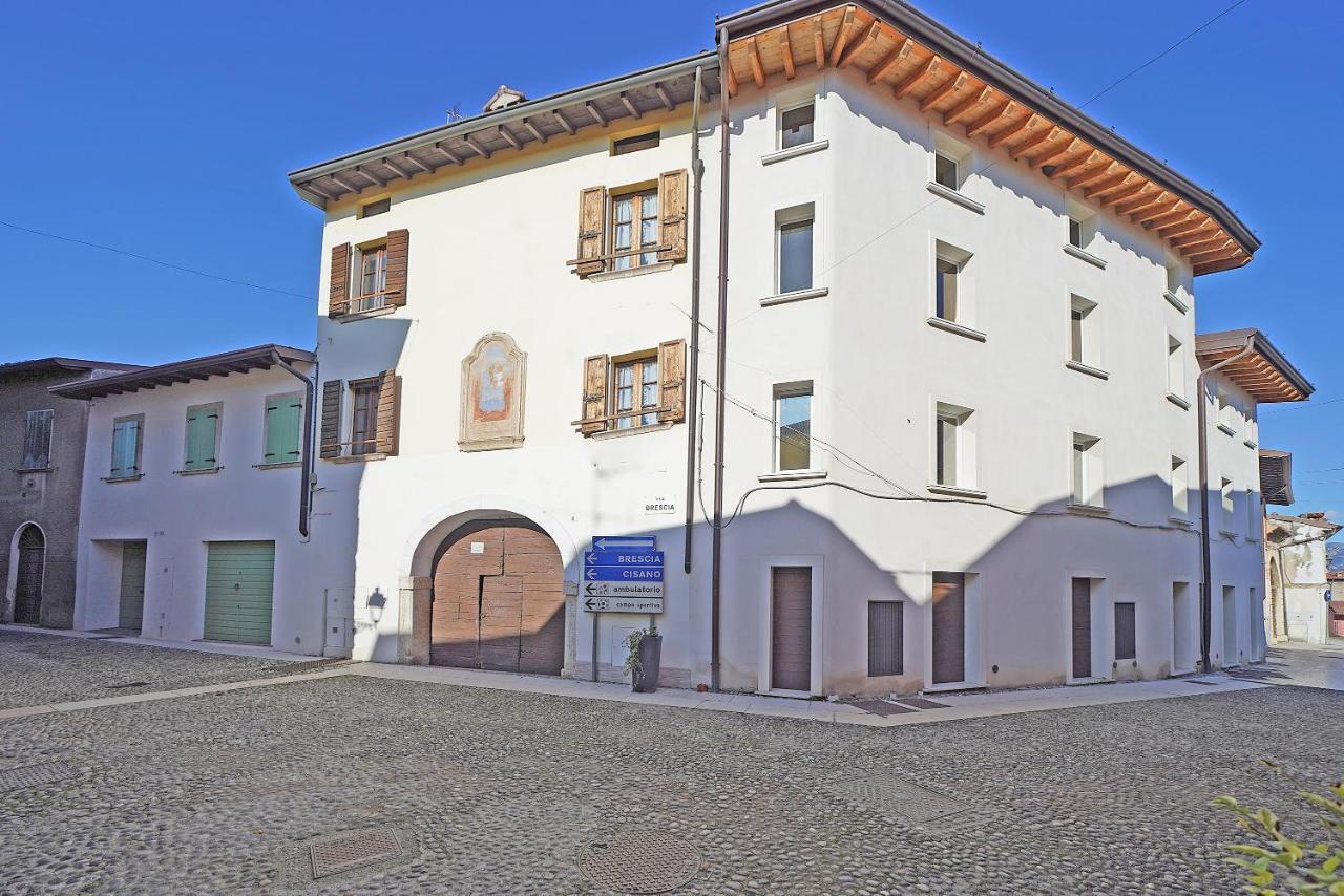 Apartments Villa Bougainville San Felice del Benaco Buitenkant foto